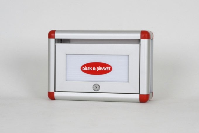 Dilek Ve Şikayet Kutusu Mini Üst Açılım Kırmızı Köşe