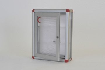 İlk Yardım Dolabı Şeffaf