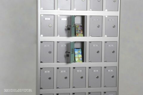 Cep Telefon Dolabı Ayaklı 25 Göz