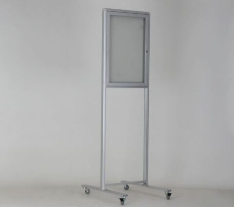 Mobil Duyuru Panosu 4 A4 Kapasiteli